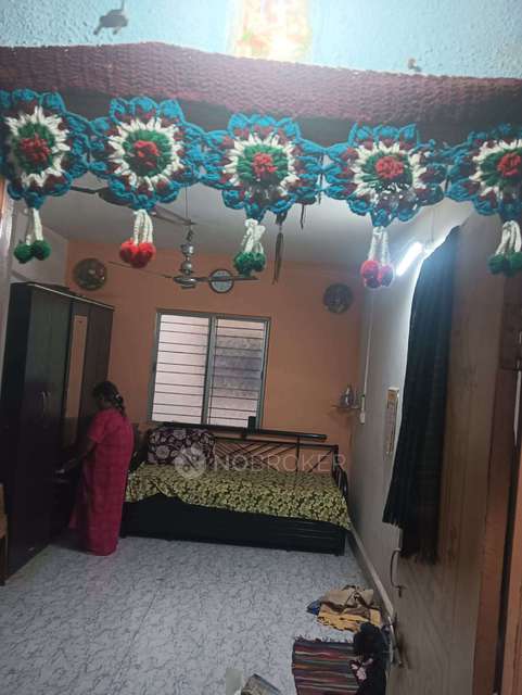 1 RK Flat In Triveninagar  for Rent  In Triveni Nagar