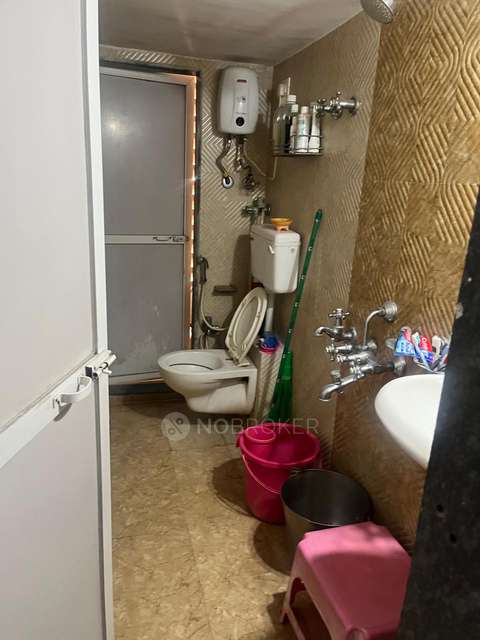 2 BHK Flat In Matruchaya Chs For Sale  In Thane East