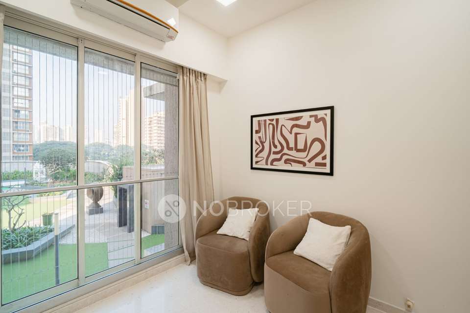 2 BHK Flat In Ekta Tripolis For Sale  In Goregaon West