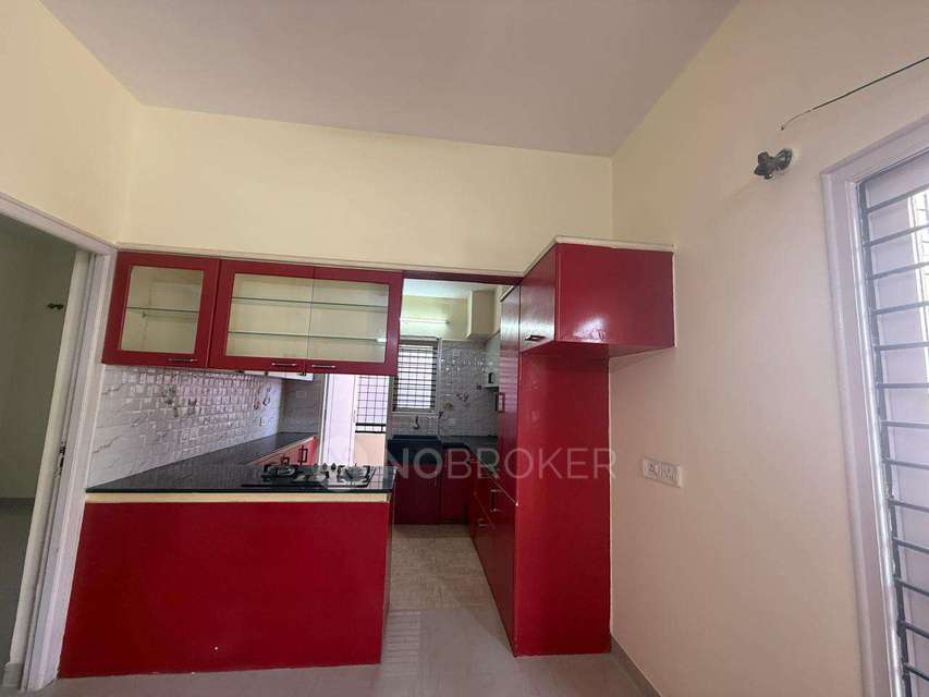 2 BHK Flat In Sree Apartment for Rent  In 8th Cross Shanthi Layout Rm Nagar Banglore 16