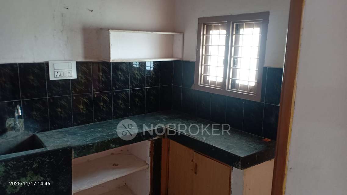 2 BHK Flat In Standalone Building  for Rent  In Kothapet