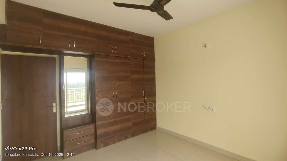 2 BHK Flat In Slv Essenza For Sale  In Nehru Nagar, Bengaluru