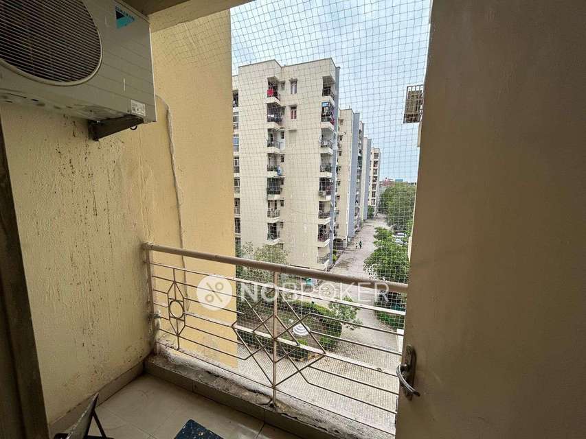 2 BHK Flat In Parsvnath Regalia For Sale  In  Grand Trunk Road, Ghaziabad
