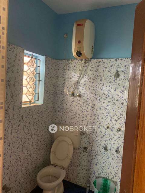 4+ BHK Flat In Apartment For Sale  In  Mogappair East