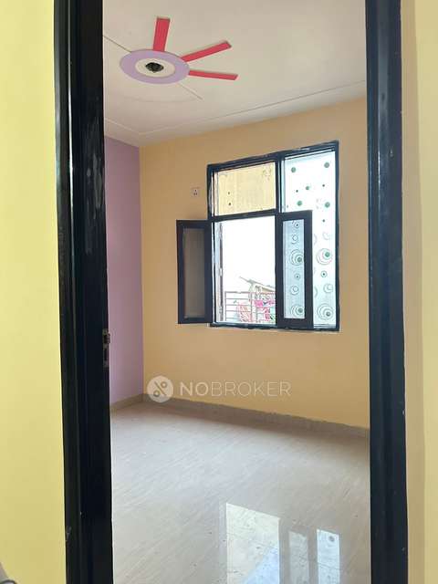 3 BHK Flat In Standlone Building for Rent  In Krishan Vihar