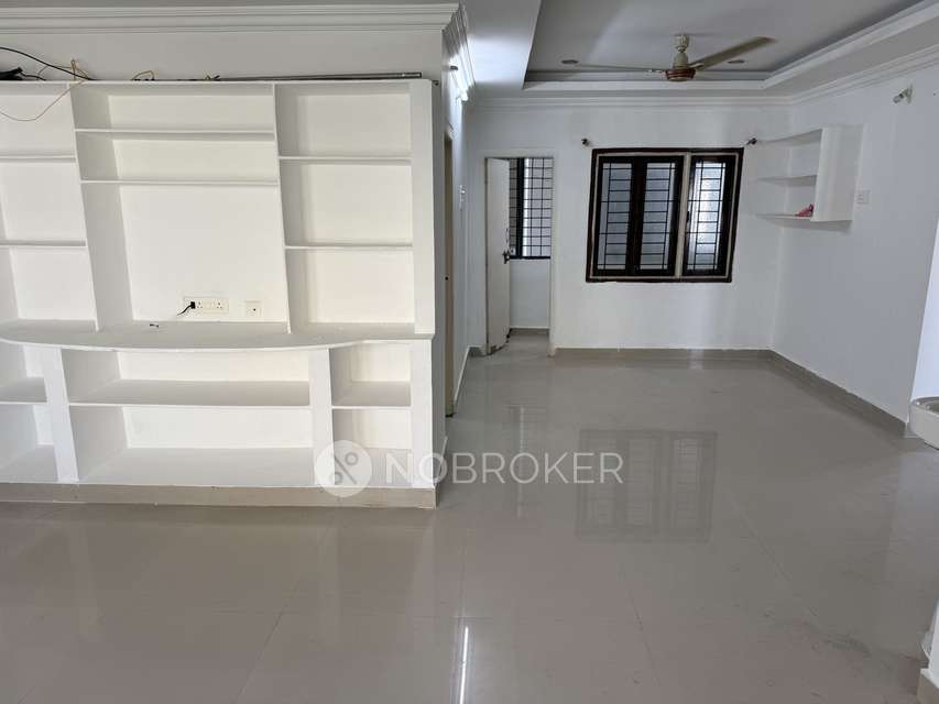 2 BHK Flat In  Et Classic Apartments For Sale  In Chanda Nagar