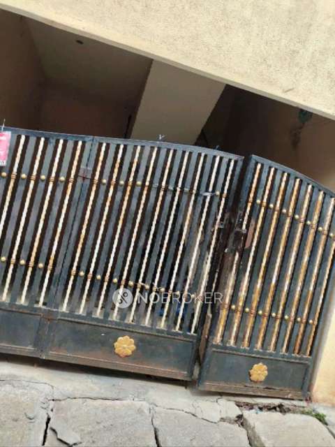 2 BHK Flat In Standalone Building  for Rent  In  Kammanahalli, 