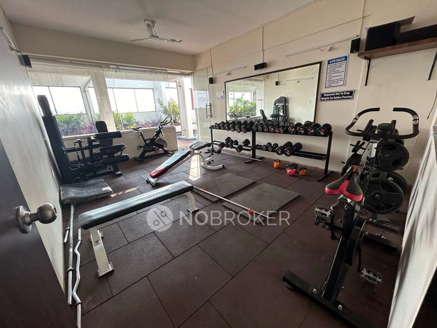 Single Room for Male In 3 BHK  In Prestige Gold In Keshav Nagar, Mundhwa