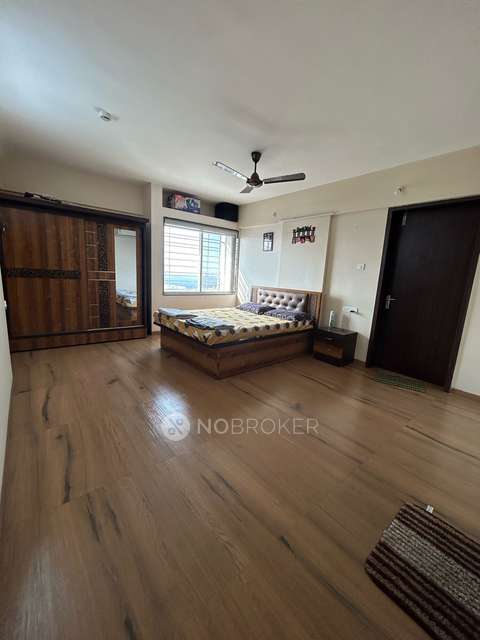 Single Room for Male In 3 BHK  In Prestige Gold In Keshav Nagar, Mundhwa