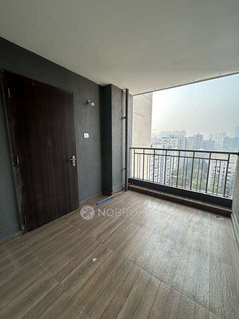 Single Room for Male In 3 BHK  In Prestige Gold In Keshav Nagar, Mundhwa