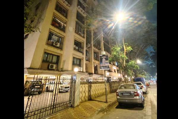 2 BHK Flat In Vandana Chs for Rent  In 36, Sardar Vallabhbhai Patel Nagar Road