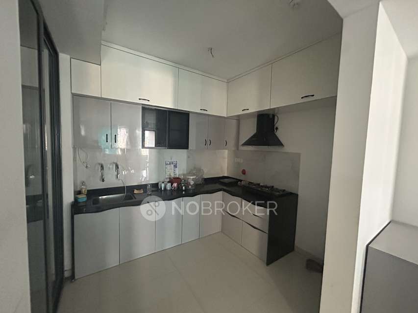 Single Room for Male In 2 BHK  In Majestique Signature Towers, Baner In Baner