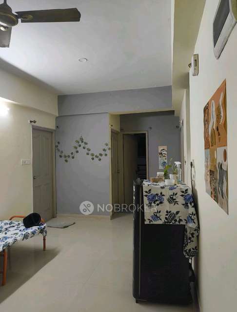 Single Room for Female In 3 BHK  In Sri Sai Royale Apartment In Sri Sai Royale Apartment