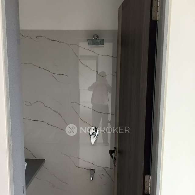 1 BHK Flat In Uday Chs, Goregaon West For Sale  In Goregaon West