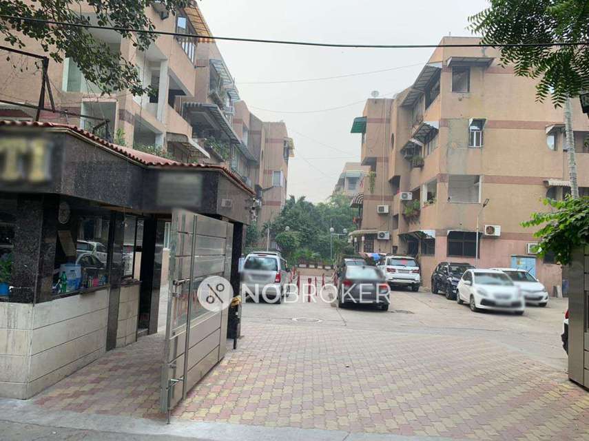 2 BHK Flat In Group Lal Jyoti Apartments, Sector 9 for Rent  In Sector 9