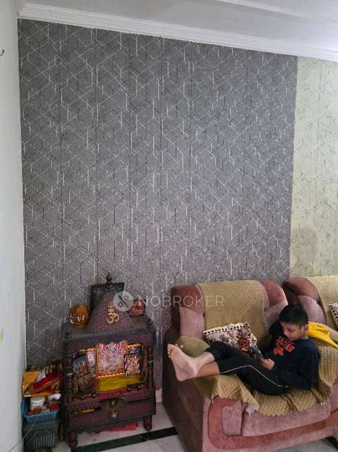 3 BHK Flat In Lane No. 5 For Sale  In Paryavaran Complex, Sainik Farm