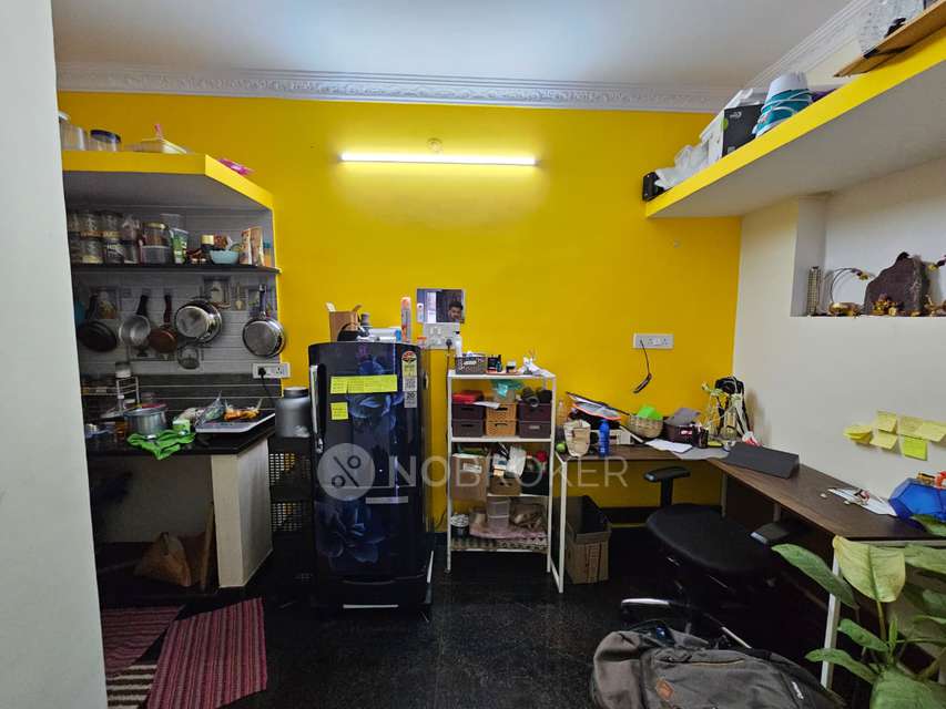 Single Room for Female In 1 BHK  In Manjunath Nagar,