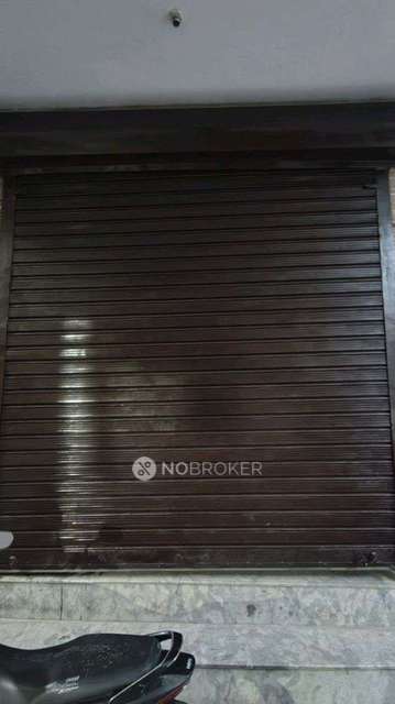 Shop in Rohini, Delhi for Rent 