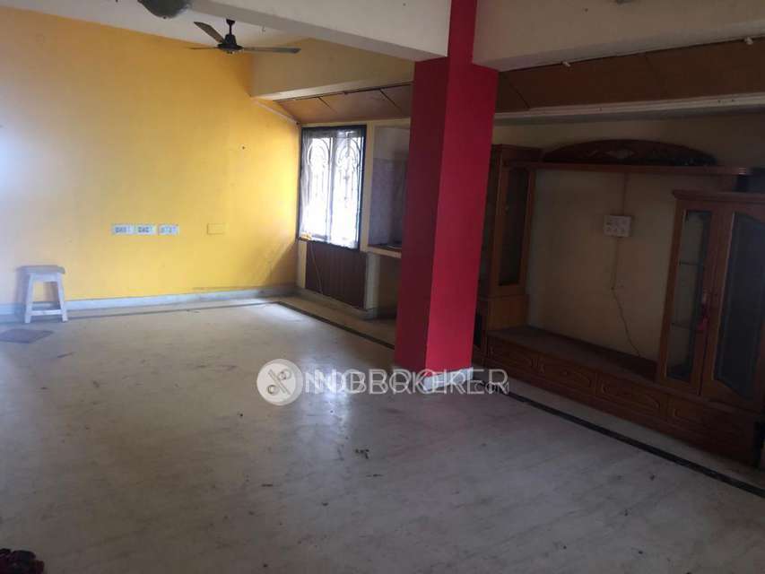3 BHK Flat In Bee'kay Building For Sale  In Mount Road