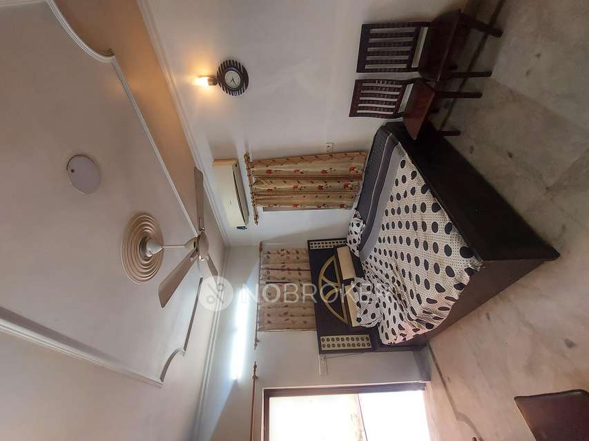 2 BHK Flat In Mig Flats For Sale  In Rohini