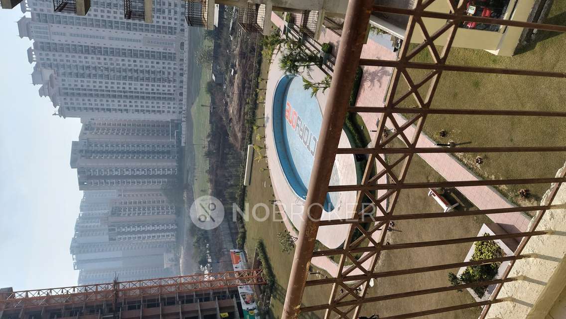 2 BHK Flat In Victoryone Amara for Rent  In Ek Murti