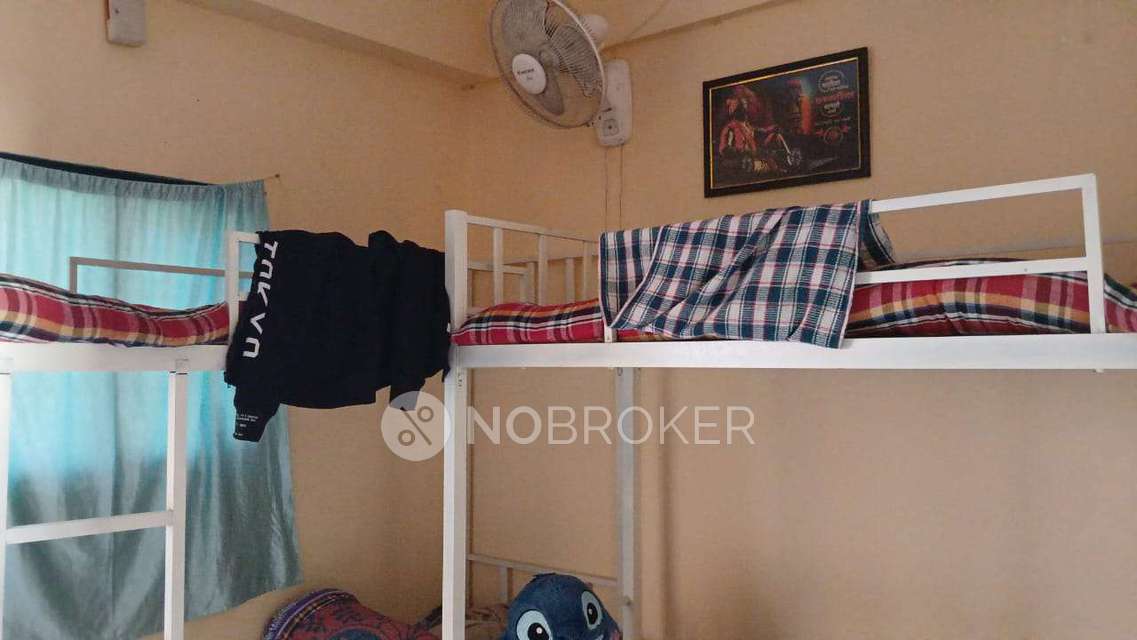 PG for Girls in Sector4