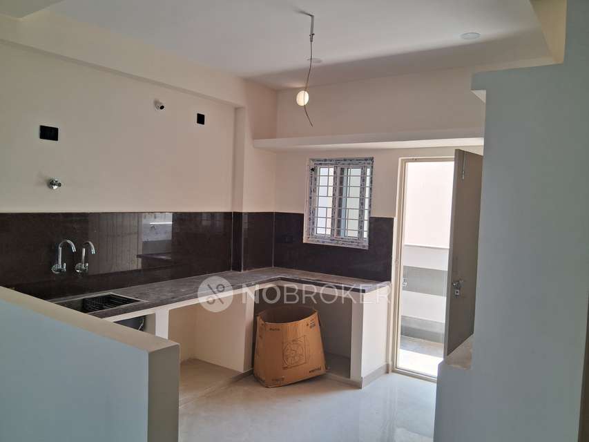 3 BHK Flat In Sri Lakshmi Narayana Vihar For Sale  In Mayuri Nagar Main Road