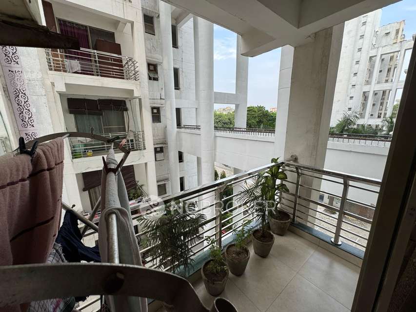 3 BHK Flat In Dja Apartments, Sector 13 For Sale  In Sector 13