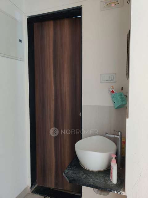 Single Room for Female In 2 BHK  In Gauree Atlantica East, Mundhwa In Mundhwa