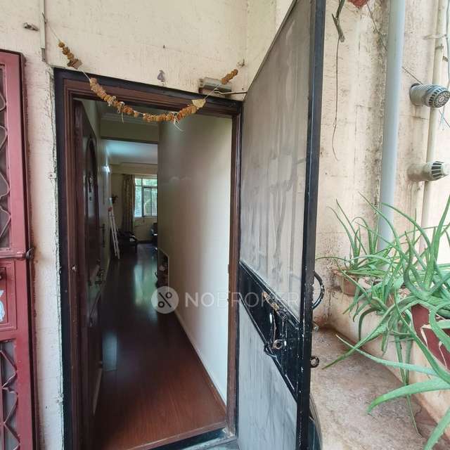 Single Room for Male In 3 BHK  In Chasm E Shahi B In Koregaon Park