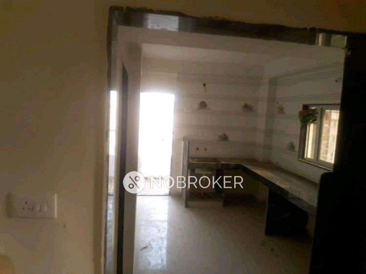 2 BHK Flat In Shree Heights Golden Park For Sale  In Manjri Bk