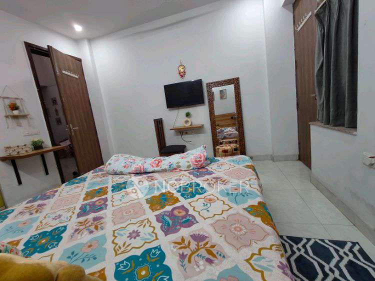 PG for Anyone in Mustang Coliving Stay