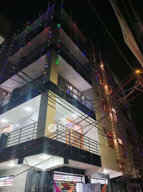 2 BHK Flat In Shyam Kunj  For Sale  In Vipin Garden