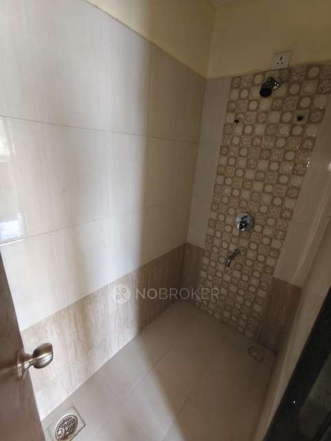 2 BHK Flat In Sampada House Chinchwad For Sale  In Bhaji Mandai