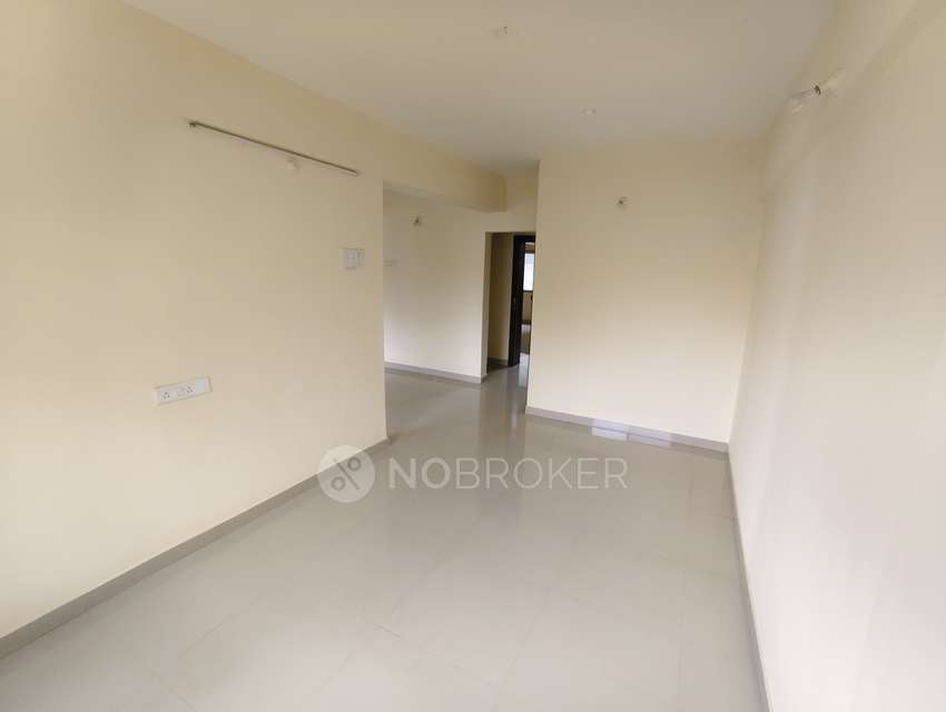 2 BHK Flat In Sampada House Chinchwad For Sale  In Bhaji Mandai