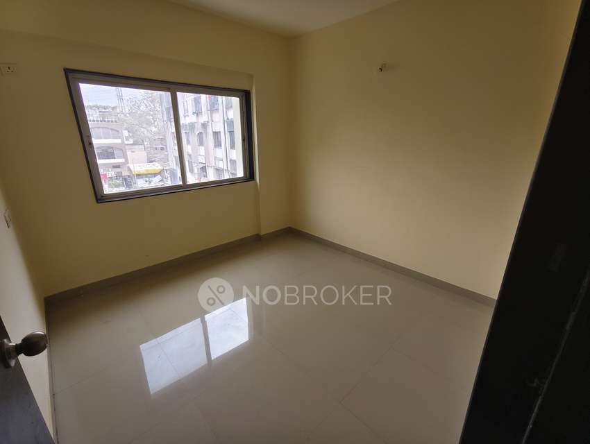 2 BHK Flat In Sampada House Chinchwad For Sale  In Bhaji Mandai