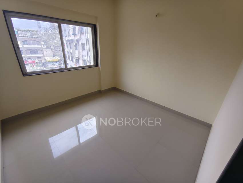 2 BHK Flat In Sampada House Chinchwad For Sale  In Bhaji Mandai