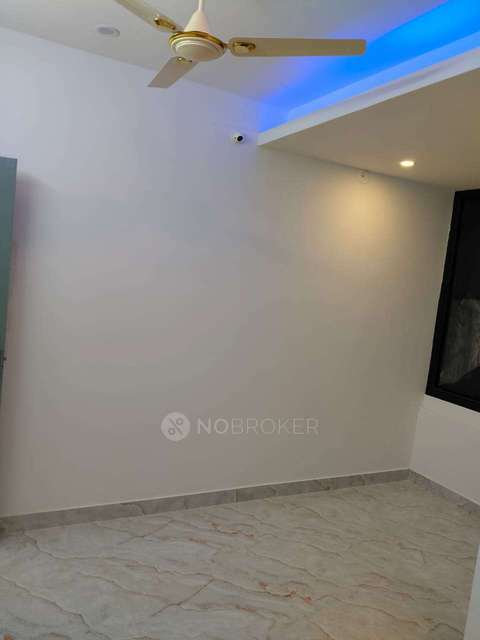 4 BHK Flat for Rent  In Richmond Town