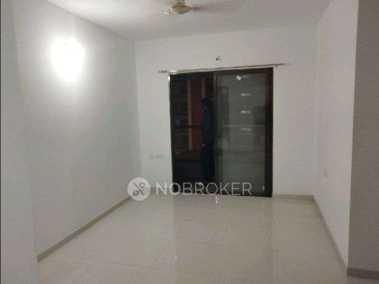 2 BHK Flat In 
Roshan Milestone Project By Roshan Realty for Rent  In Tathawade