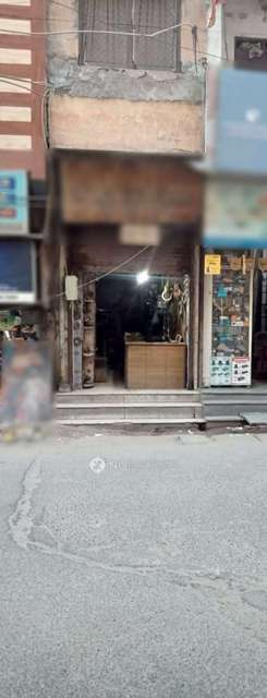 Shop in  East Azad Nagar, Delhi for Rent 