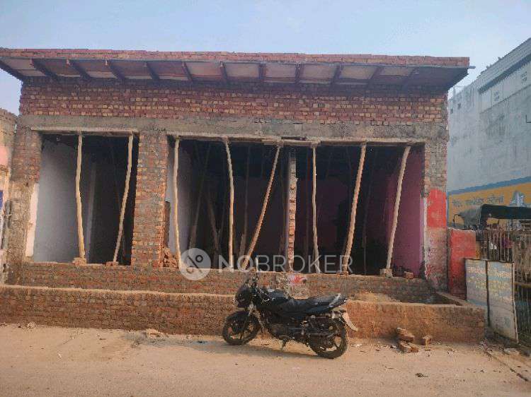 Godown/Warehouse in Hastsal, Delhi for Rent 