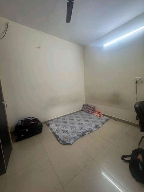 Single Room for Male In 4 BHK  In Mohan Meakin Society In Vasundhara