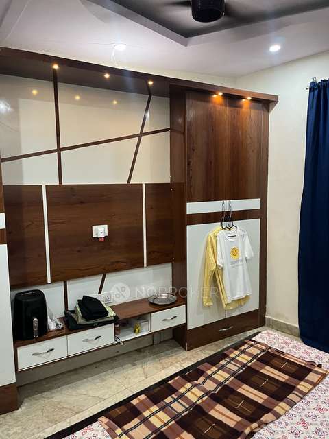 PG for Girls in Janakpuri East