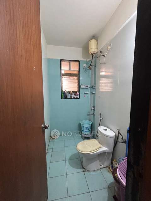 Single Room for Female In 3 BHK  In Madhupushpa Phase 1 In Wakad