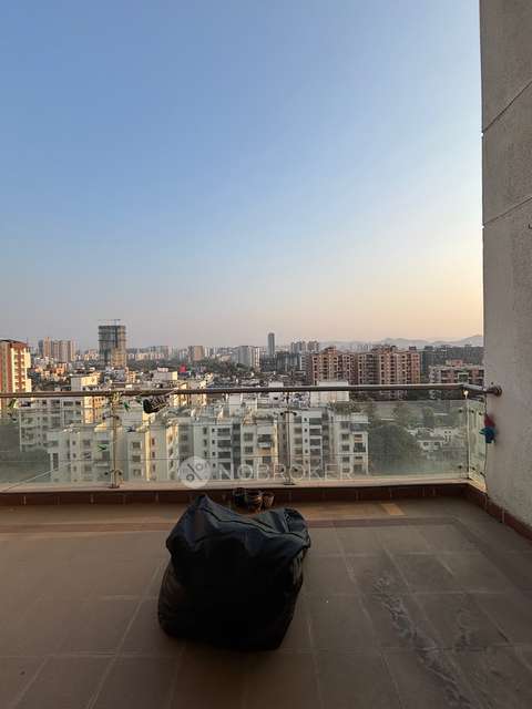 Single Room for Female In 3 BHK  In Madhupushpa Phase 1 In Wakad