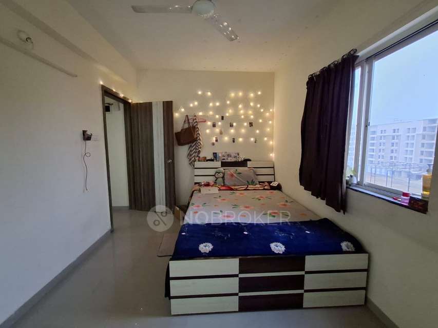 Shared Room for Female In 2 BHK  In Flying Heights  In Lohegaon