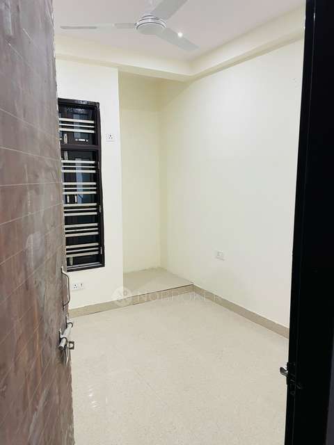 2 BHK Flat In Apartment  for Rent  In  Dwarka