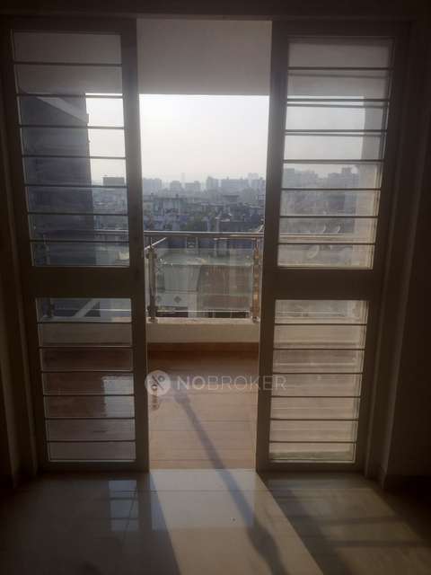 2 BHK Flat In Solitere Emerald Tower For Sale  In Narhe