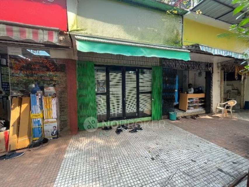 Shop in Shastri Nagar, Mumbai for sale 