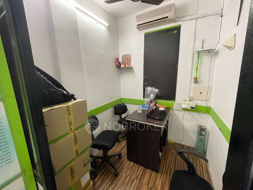Shop in Shastri Nagar, Mumbai for sale 